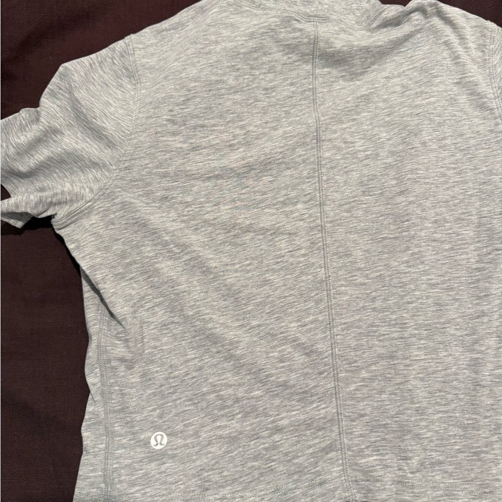 lululemon workout t-shirt